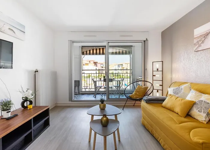 Little Venezia By Pom, Au Bord De L'eau, Parking Agde